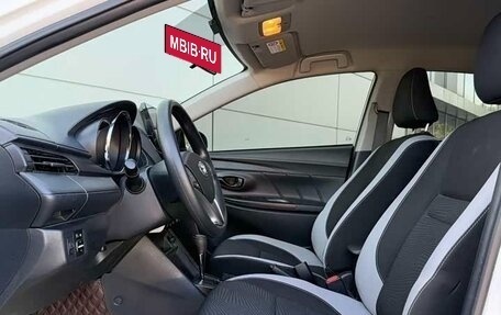 Toyota Yaris XP150 рестайлинг, 2022 год, 1 460 000 рублей, 9 фотография