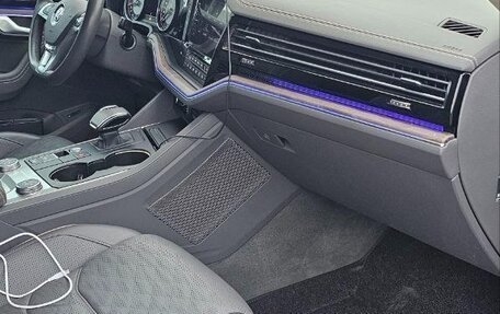 Volkswagen Touareg III, 2020 год, 6 300 000 рублей, 11 фотография