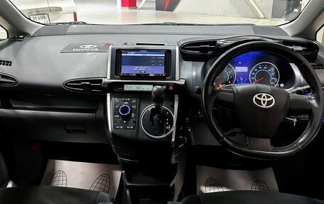 Toyota Wish II, 2011 год, 1 290 000 рублей, 21 фотография