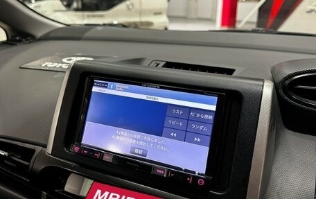 Toyota Wish II, 2011 год, 1 290 000 рублей, 18 фотография