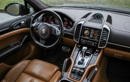 Porsche Cayenne III, 2011 год, 1 990 000 рублей, 10 фотография