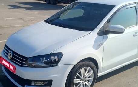 Volkswagen Polo VI (EU Market), 2018 год, 990 000 рублей, 1 фотография
