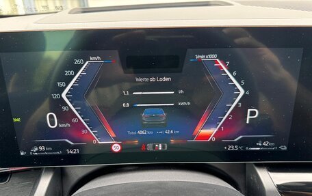 BMW 5 серия, 2025 год, 8 700 000 рублей, 10 фотография