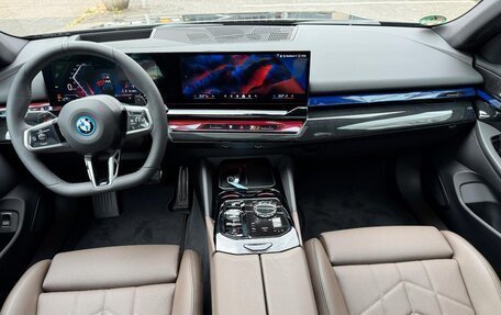 BMW 5 серия, 2025 год, 8 700 000 рублей, 16 фотография