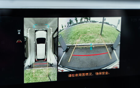 Toyota RAV4, 2025 год, 4 690 000 рублей, 39 фотография