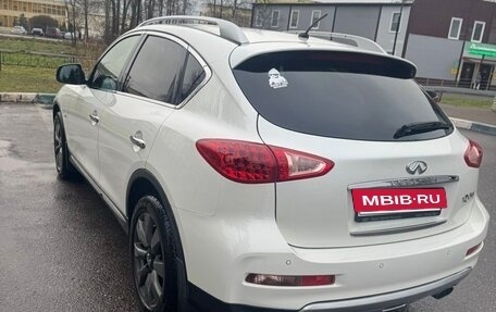 Infiniti QX50 I рестайлинг, 2016 год, 1 850 000 рублей, 3 фотография