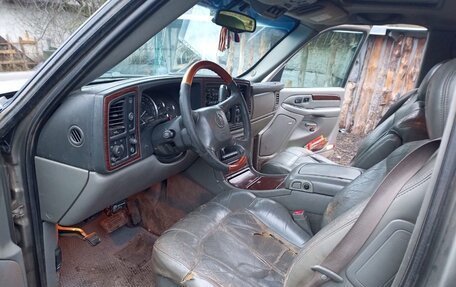 Cadillac Escalade II, 2002 год, 780 000 рублей, 9 фотография