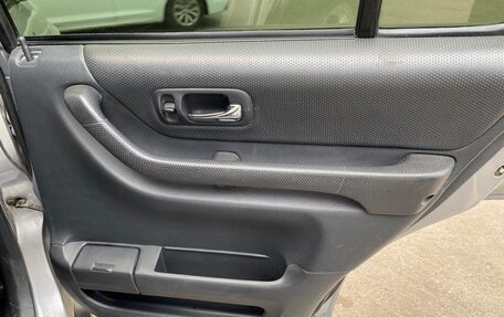 Honda CR-V IV, 2001 год, 600 000 рублей, 13 фотография