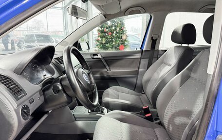 Volkswagen Polo IV рестайлинг, 2002 год, 339 000 рублей, 8 фотография