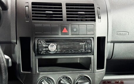 Volkswagen Polo IV рестайлинг, 2002 год, 339 000 рублей, 17 фотография