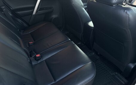 Toyota RAV4, 2018 год, 2 500 000 рублей, 12 фотография