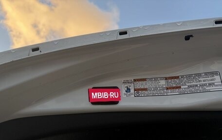 Toyota RAV4, 2018 год, 2 500 000 рублей, 14 фотография