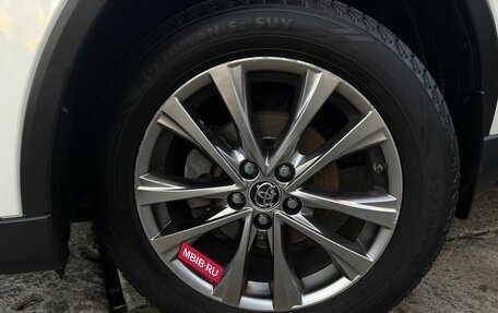 Toyota RAV4, 2018 год, 2 500 000 рублей, 22 фотография