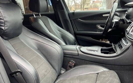 Mercedes-Benz E-Класс, 2020 год, 4 500 000 рублей, 12 фотография