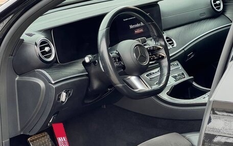 Mercedes-Benz E-Класс, 2020 год, 4 500 000 рублей, 14 фотография