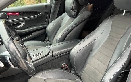 Mercedes-Benz E-Класс, 2020 год, 4 500 000 рублей, 17 фотография