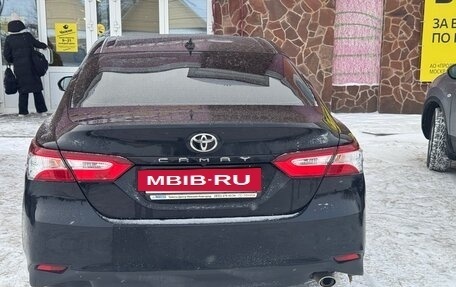 Toyota Camry, 2020 год, 2 850 000 рублей, 7 фотография