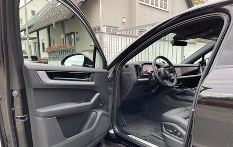 Porsche Cayenne III, 2025 год, 19 990 000 рублей, 5 фотография