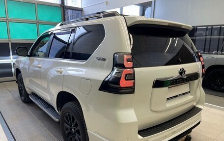 Toyota Land Cruiser Prado 150 рестайлинг 2, 2020 год, 6 900 000 рублей, 4 фотография