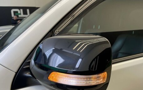 Toyota Land Cruiser Prado 150 рестайлинг 2, 2020 год, 6 900 000 рублей, 8 фотография