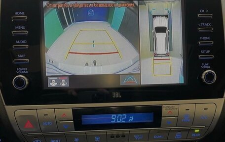 Toyota Land Cruiser Prado 150 рестайлинг 2, 2020 год, 6 900 000 рублей, 12 фотография