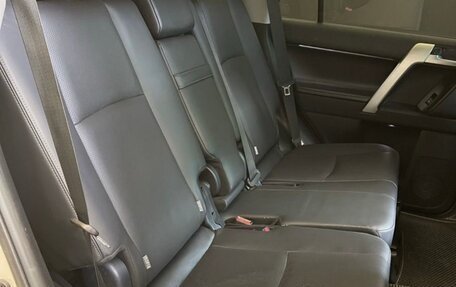 Toyota Land Cruiser Prado 150 рестайлинг 2, 2020 год, 6 900 000 рублей, 15 фотография