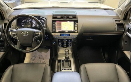 Toyota Land Cruiser Prado 150 рестайлинг 2, 2020 год, 6 900 000 рублей, 9 фотография