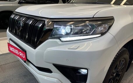 Toyota Land Cruiser Prado 150 рестайлинг 2, 2020 год, 6 900 000 рублей, 7 фотография