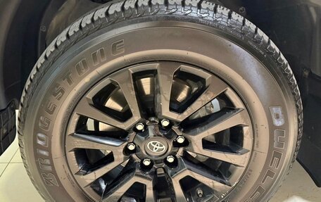 Toyota Land Cruiser Prado 150 рестайлинг 2, 2020 год, 6 900 000 рублей, 22 фотография