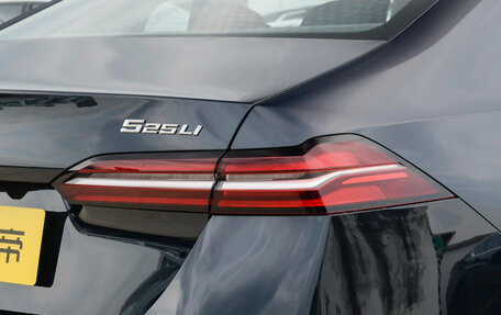 BMW 5 серия, 2025 год, 6 050 013 рублей, 14 фотография