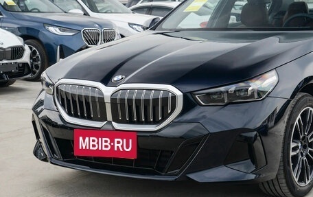 BMW 5 серия, 2025 год, 6 050 013 рублей, 29 фотография