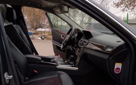 Mercedes-Benz E-Класс, 2010 год, 1 150 000 рублей, 2 фотография