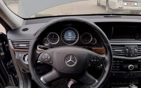 Mercedes-Benz E-Класс, 2010 год, 1 150 000 рублей, 9 фотография