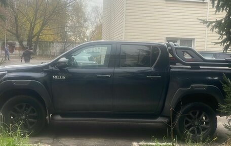 Toyota Hilux VIII, 2021 год, 8 600 000 рублей, 6 фотография