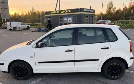 Volkswagen Polo IV рестайлинг, 2002 год, 300 000 рублей, 4 фотография