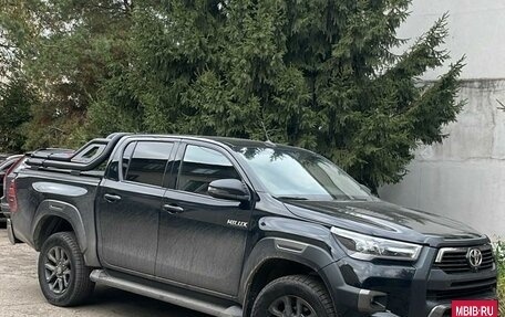 Toyota Hilux VIII, 2021 год, 8 600 000 рублей, 2 фотография