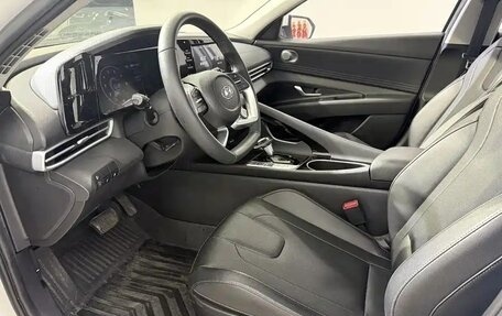 Hyundai Elantra, 2022 год, 1 500 000 рублей, 4 фотография