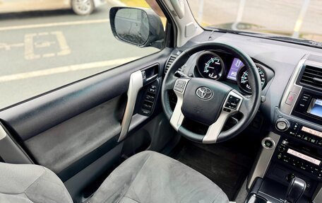 Toyota Land Cruiser Prado 150 рестайлинг 2, 2013 год, 2 650 000 рублей, 26 фотография