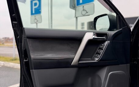 Toyota Land Cruiser Prado 150 рестайлинг 2, 2013 год, 2 650 000 рублей, 29 фотография