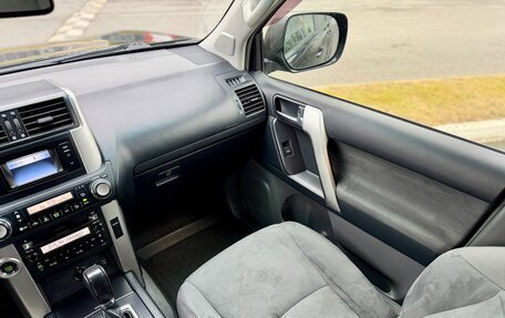 Toyota Land Cruiser Prado 150 рестайлинг 2, 2013 год, 2 650 000 рублей, 27 фотография