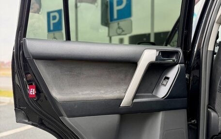 Toyota Land Cruiser Prado 150 рестайлинг 2, 2013 год, 2 650 000 рублей, 28 фотография