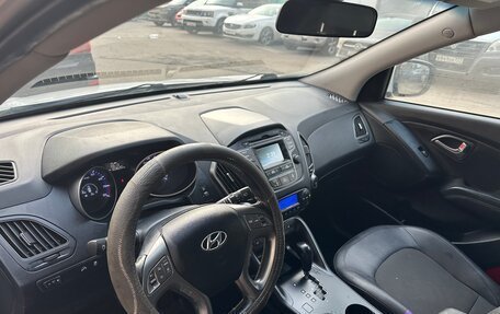 Hyundai ix35 I рестайлинг, 2013 год, 1 400 000 рублей, 10 фотография