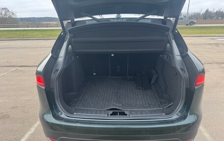 Jaguar F-Pace, 2017 год, 2 770 000 рублей, 11 фотография
