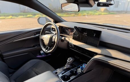 Toyota Camry, 2024 год, 3 799 000 рублей, 13 фотография