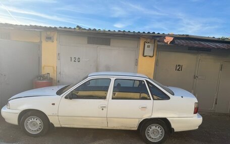 Daewoo Nexia I рестайлинг, 2001 год, 115 000 рублей, 2 фотография