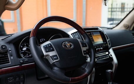 Toyota Land Cruiser 200, 2014 год, 4 500 000 рублей, 17 фотография