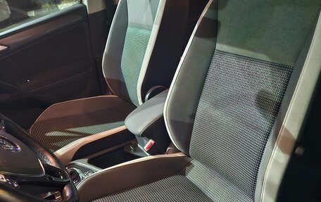 Volkswagen Tiguan II, 2019 год, 2 600 000 рублей, 12 фотография