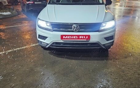 Volkswagen Tiguan II, 2019 год, 2 600 000 рублей, 7 фотография