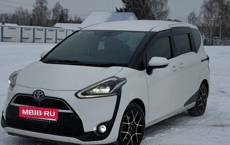 Toyota Sienta II, 2016 год, 1 530 000 рублей, 2 фотография