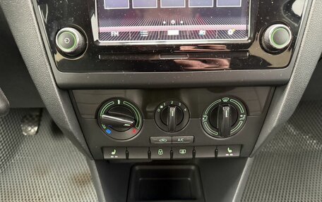 Skoda Rapid I, 2018 год, 1 350 000 рублей, 25 фотография